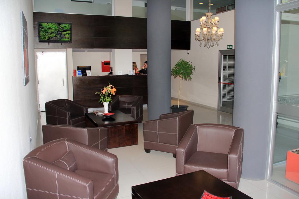 Hotel Neu 354 Неукен Экстерьер фото