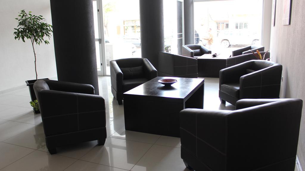 Hotel Neu 354 Неукен Экстерьер фото